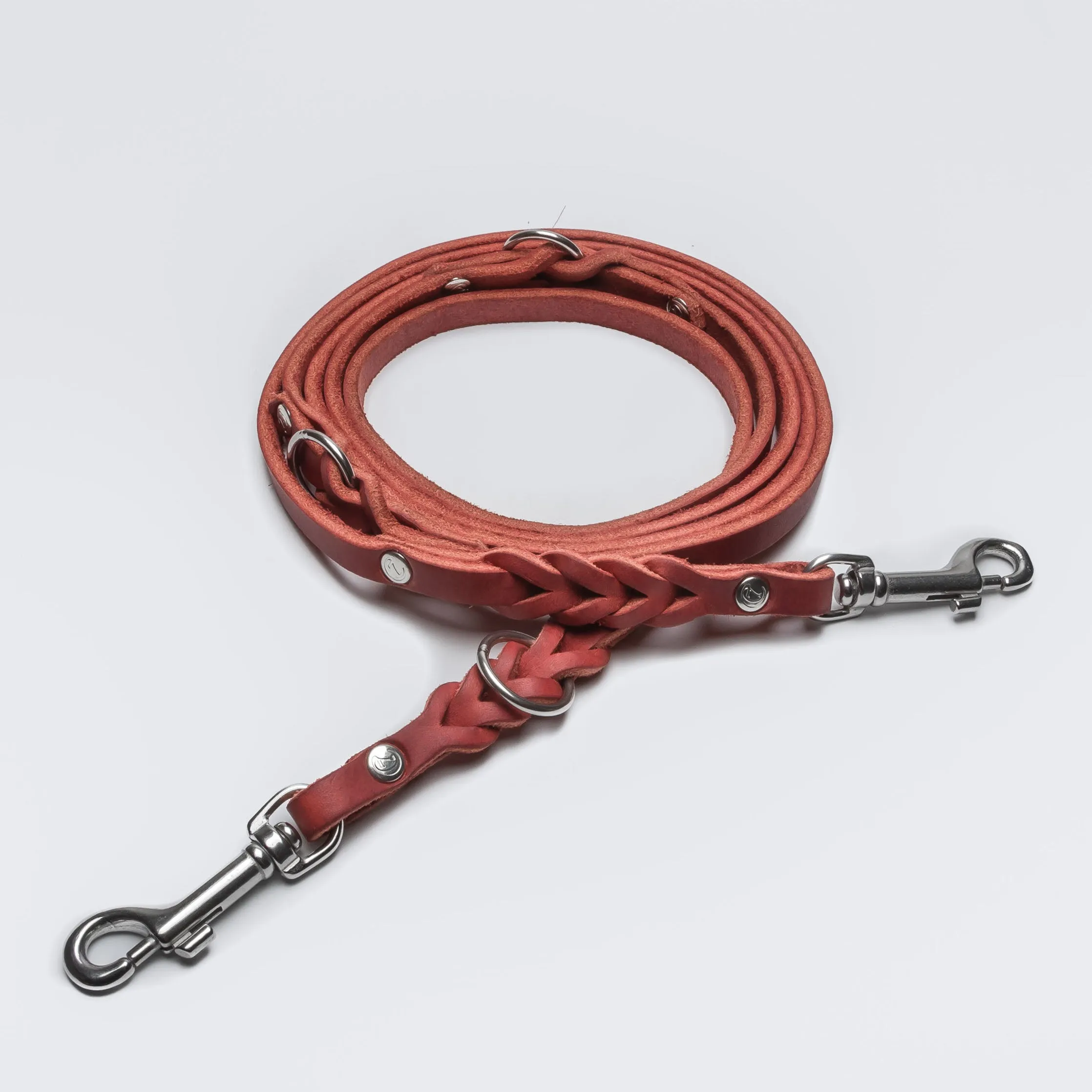 Cloud7: Riverside Park Leather Dog Leash, Merlot