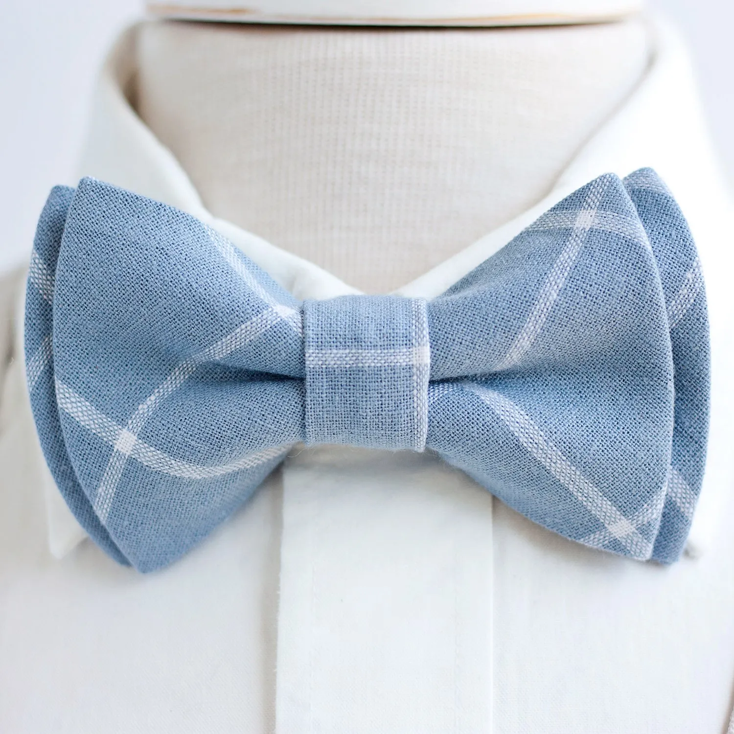 Men's Pre-Tied Bow Tie / Chambray Window Pane