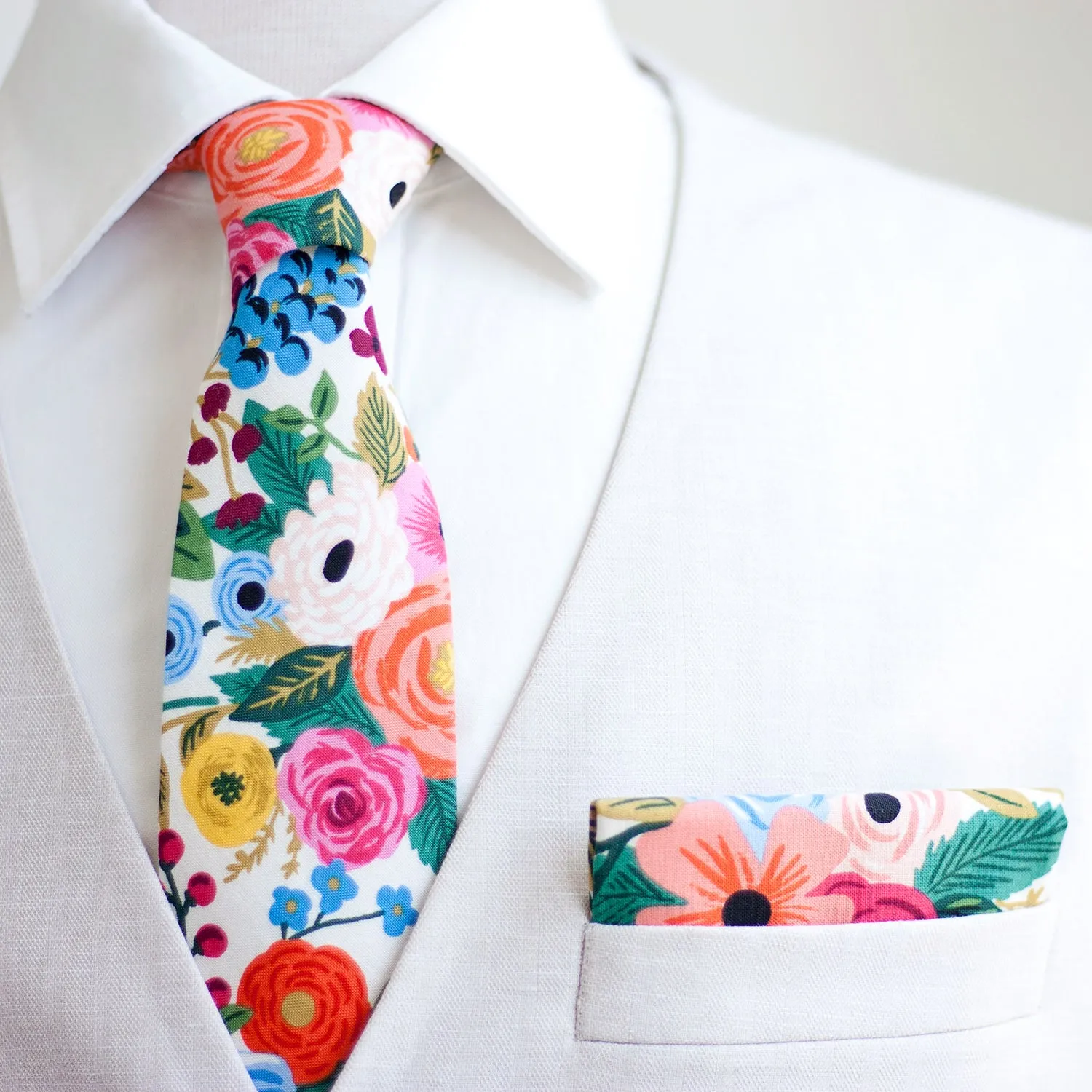 Men's Pre-Tied Bow Tie / Garden Party In Cream