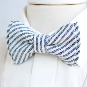 Men's Pre-Tied Bow Tie / Navy Linen Stripe